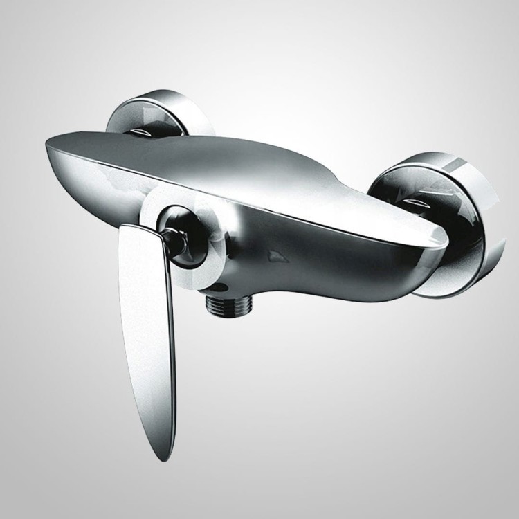 bateria-prysznicowa-natynkowa-uchwyt-do-regulowania-tempreatury-wody  salon lazienek Lodz